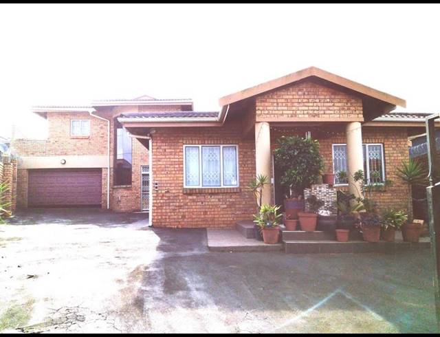 4 BEDROOM HOUSE FOR SALE IN SHALLCROSS